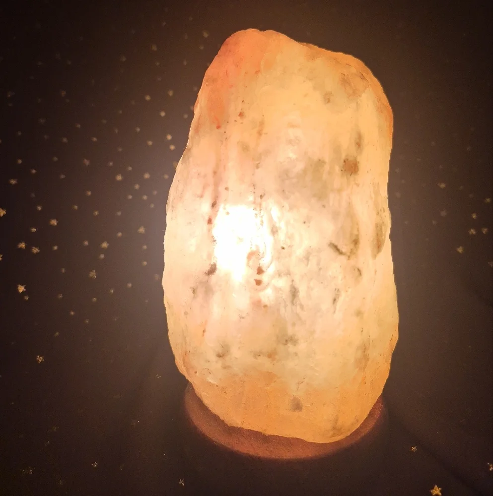 EUC Himalayan Salt Crystal Lamp